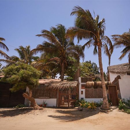 Los Almendros De Mancora Exterior photo